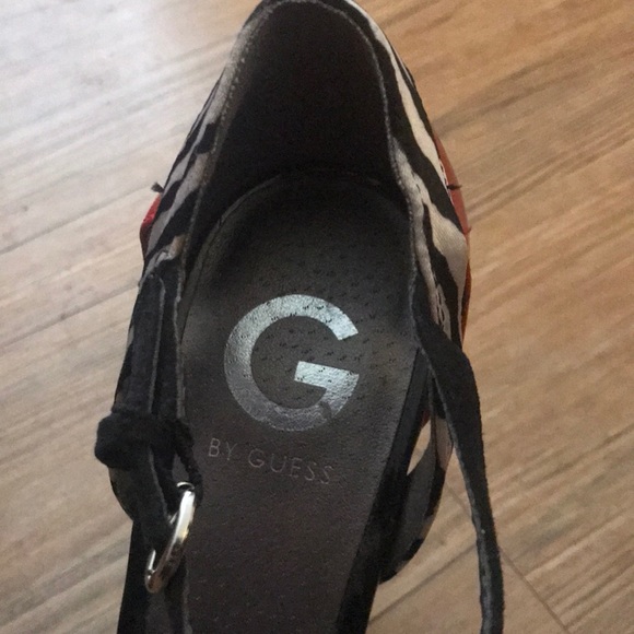 G by Guess stilettos - Picture 4 of 7